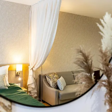 아파트 Lucid C207